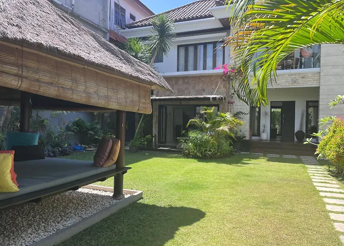 Kedis Bali Villa Kuta 